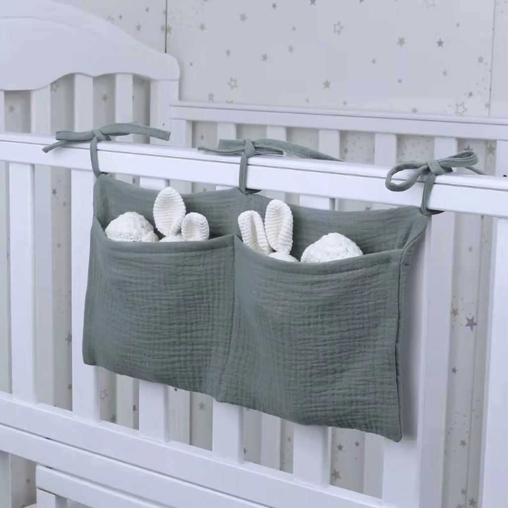 Clara’s Peaceful Pocket Organizer