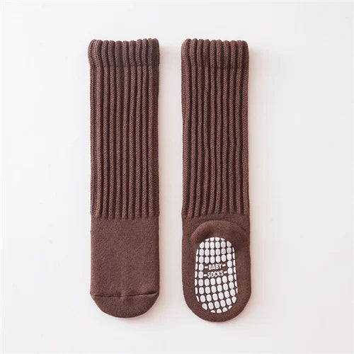 Mia’s Cozy Grippers