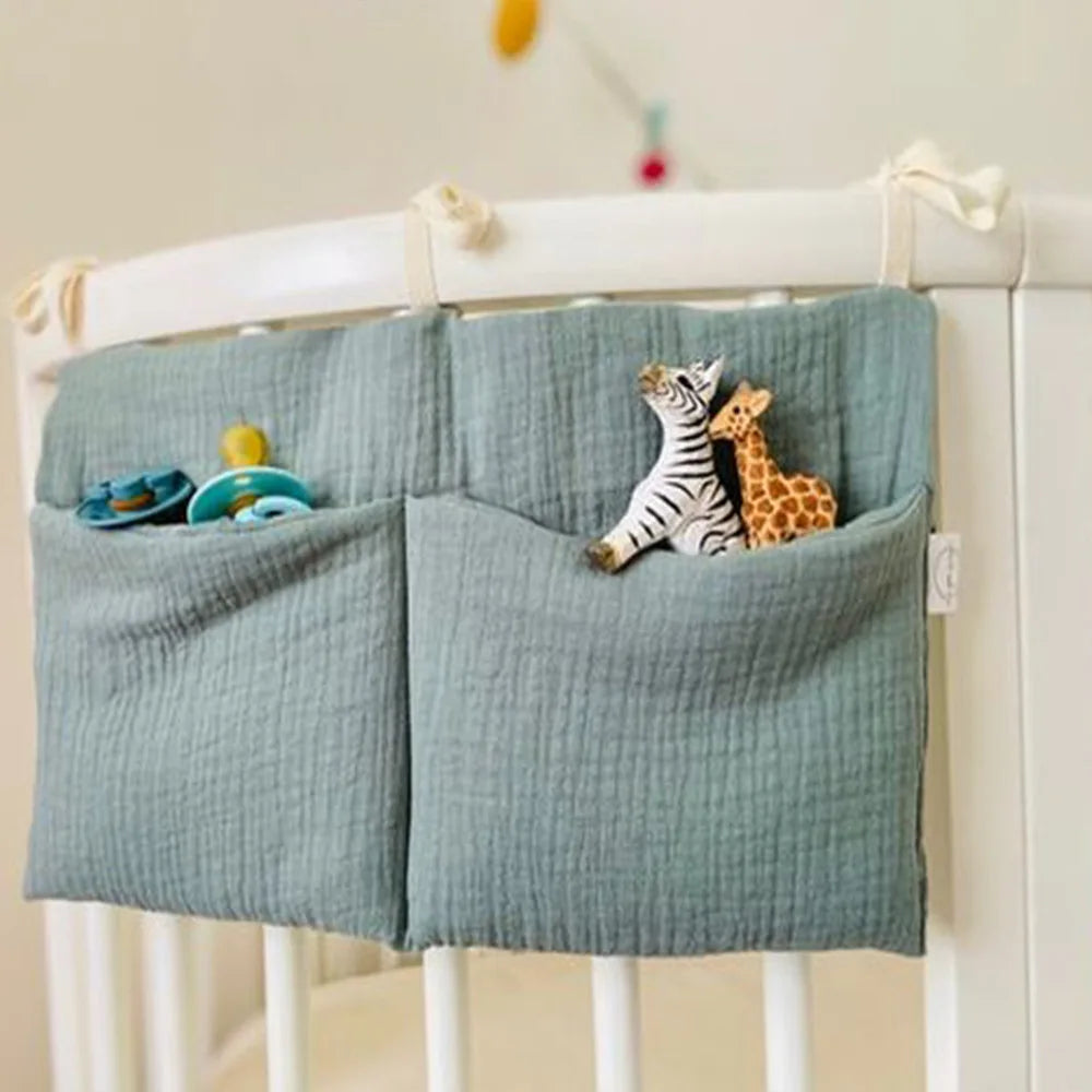 Clara’s Peaceful Pocket Organizer