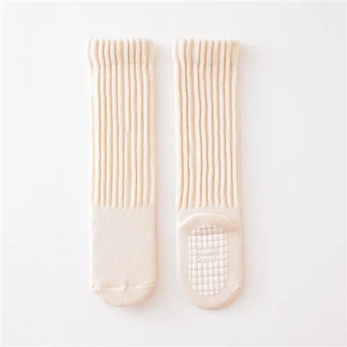 Mia’s Cozy Grippers