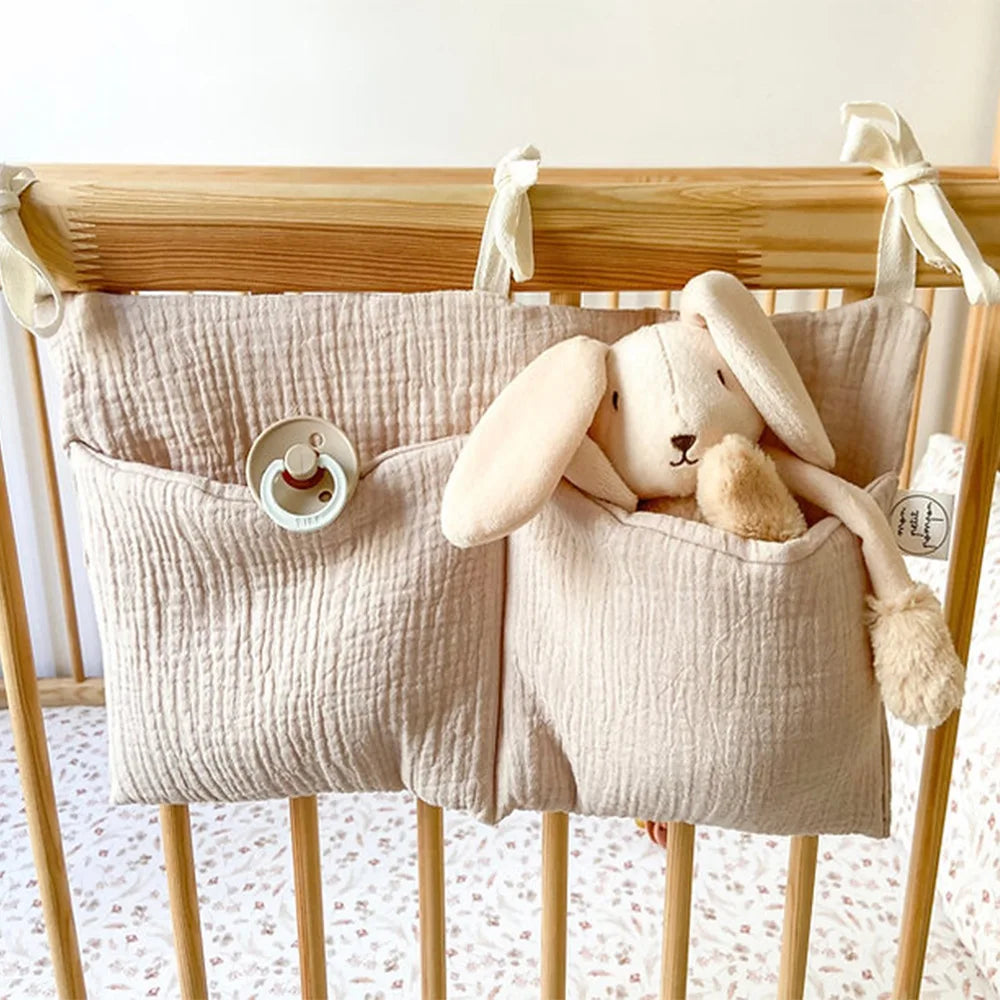 Clara’s Peaceful Pocket Organizer