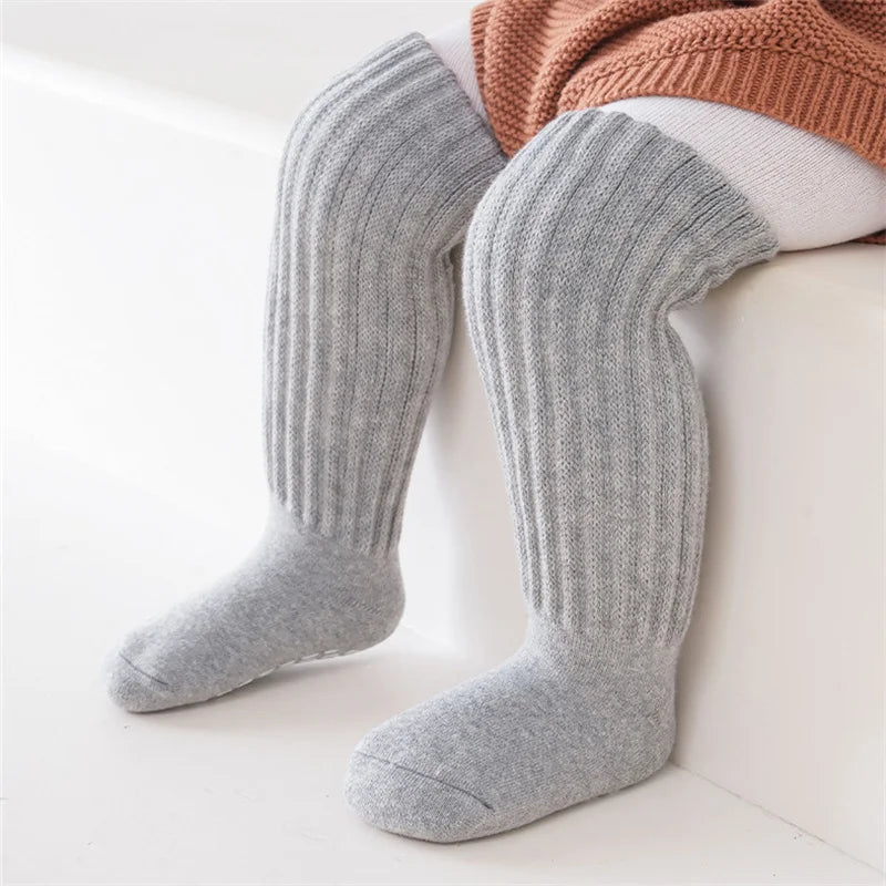 Mia’s Cozy Grippers