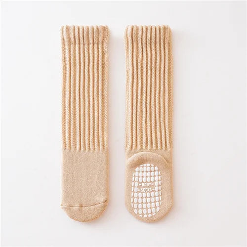 Mia’s Cozy Grippers