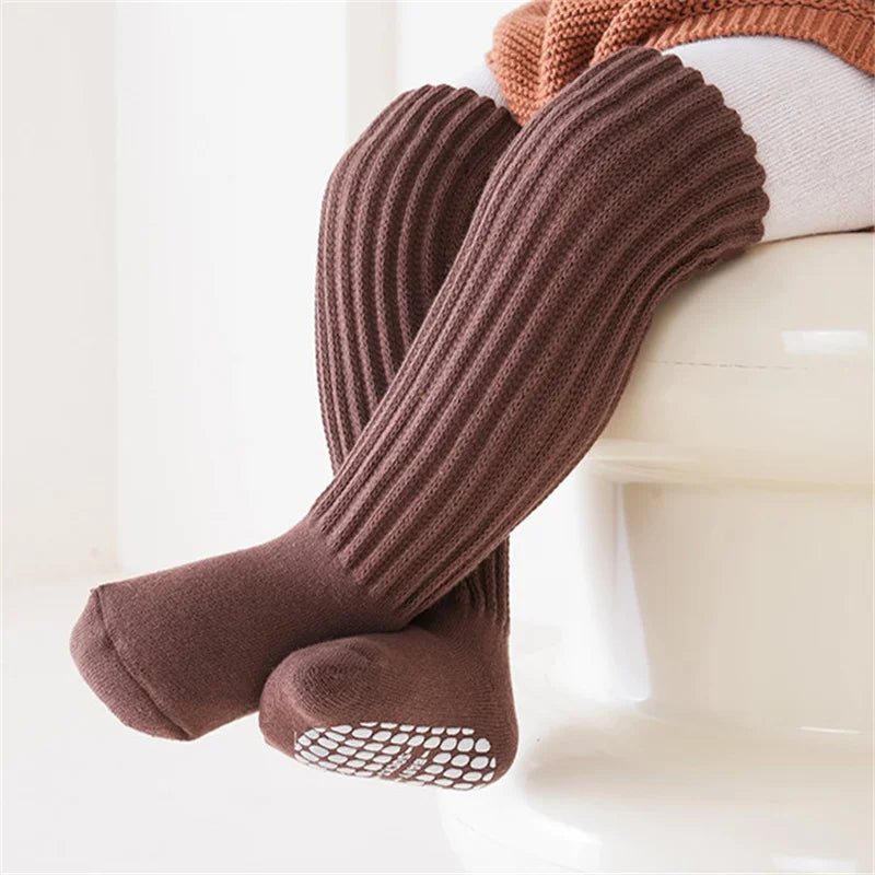 Mia’s Cozy Grippers