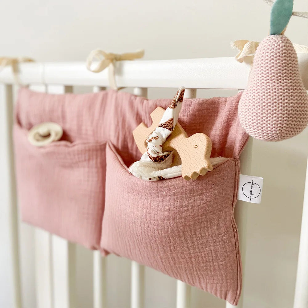 Clara’s Peaceful Pocket Organizer