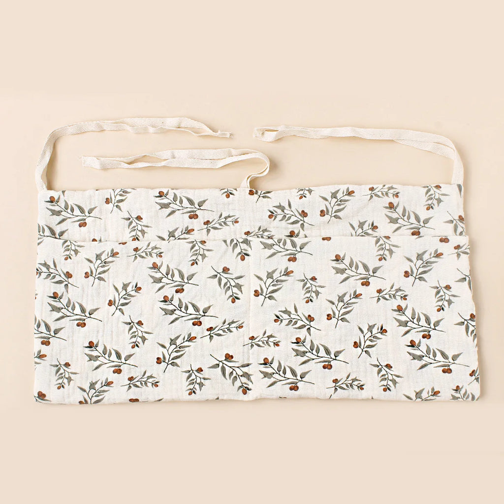 Clara’s Peaceful Pocket Organizer
