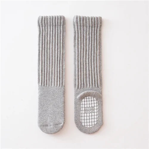 Mia’s Cozy Grippers